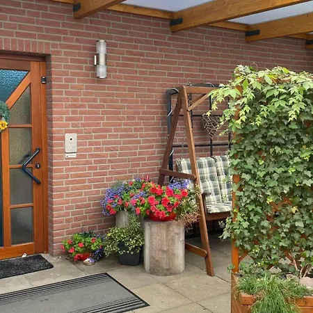 Ferienwohnung-in-stakendorf-mit-panoramablick-auf-die-felder-wohnung-1 Stakendorf
