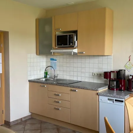アパート Ferienwohnung-in-stakendorf-mit-panoramablick-auf-die-felder-wohnung-1 *